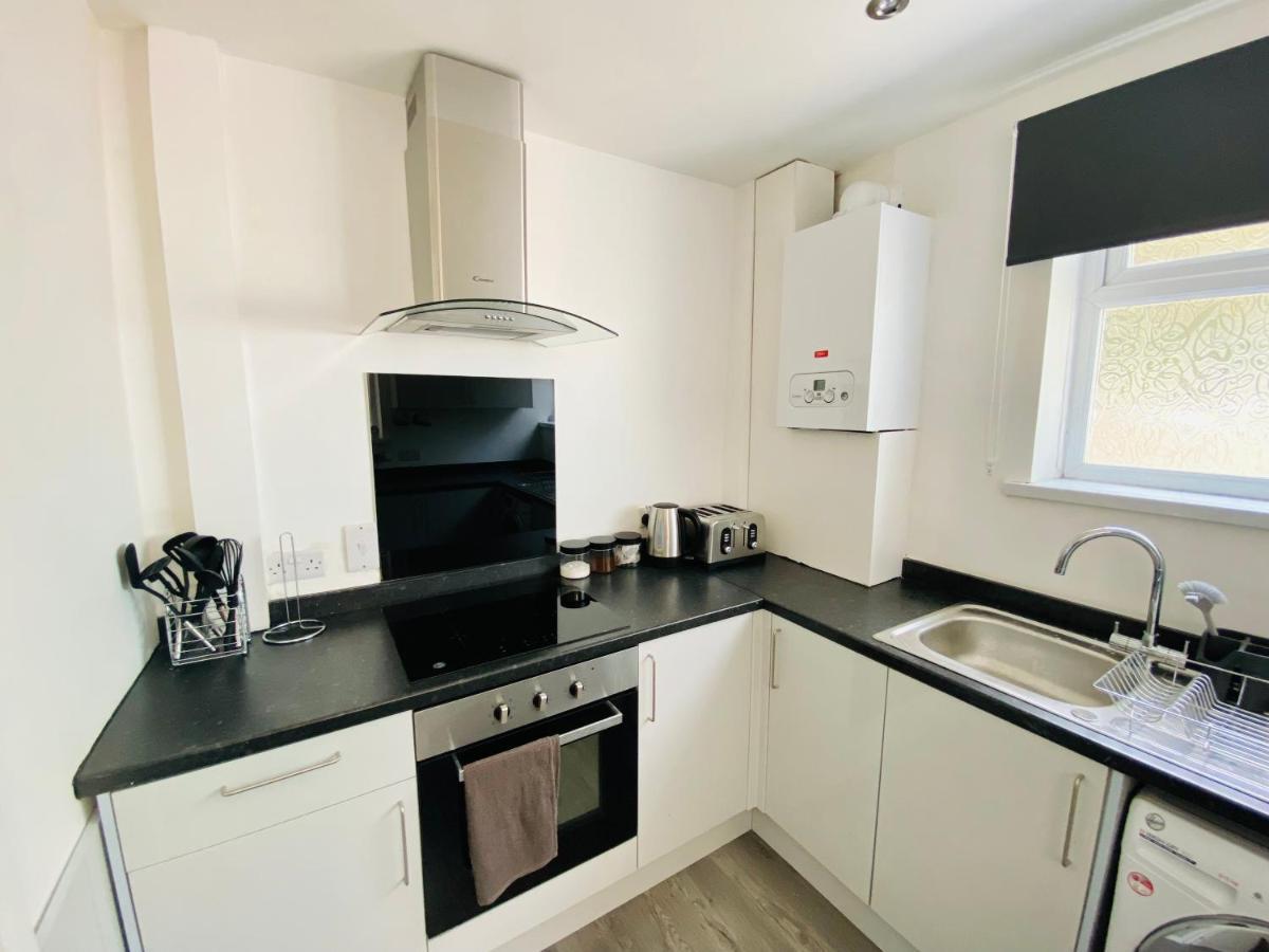 Emerald Living, 4 Bedrooms In The Heart Of Swansea, Close To Beaches! Exterior photo